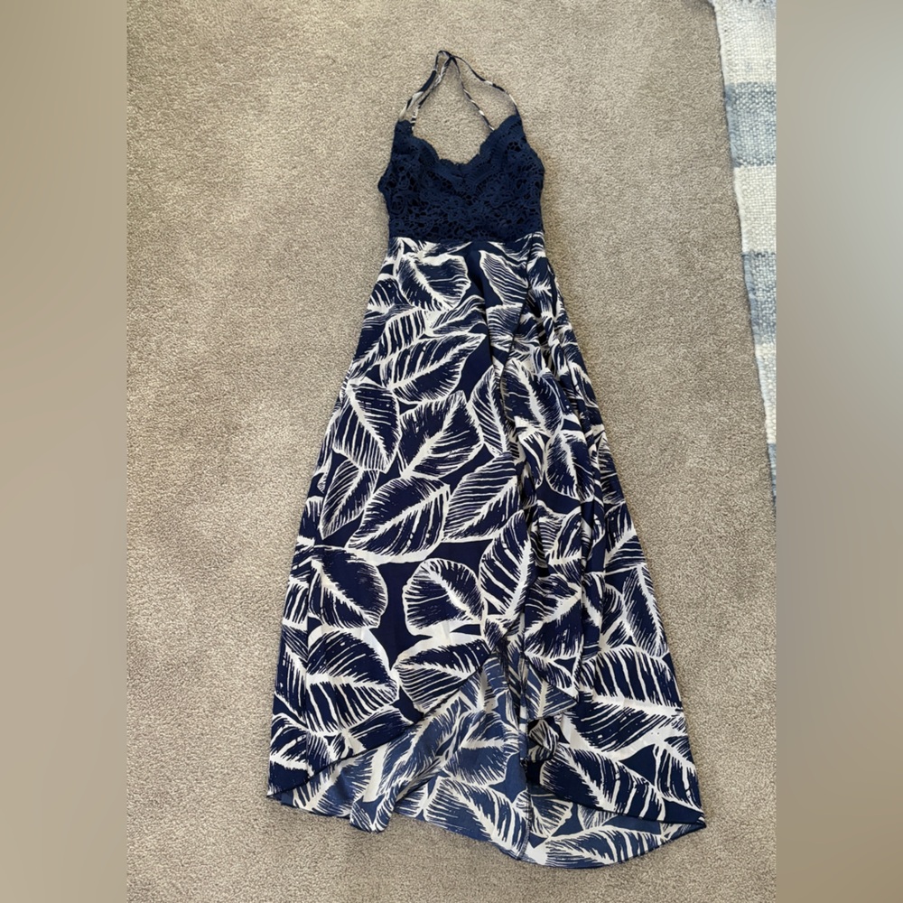 Elegant Navy and White Leaf Print Dress